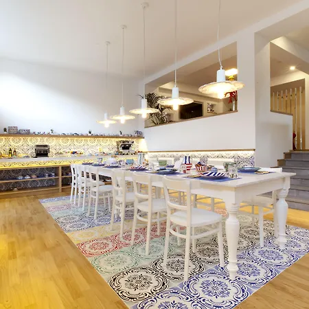 Oda ve Kahvaltı Maison Kalea 4*