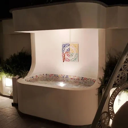 Oda ve Kahvaltı Maison Kalea 4*