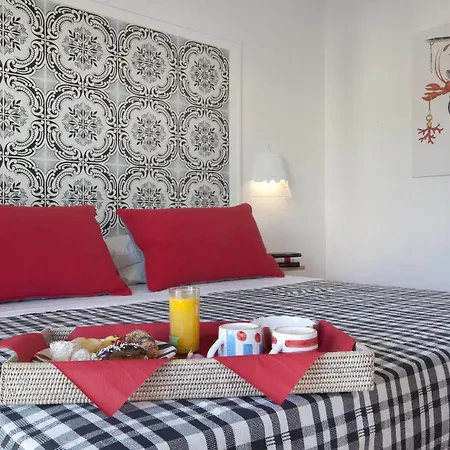 Maison Kalea לינה וארוחת בוקר 2*