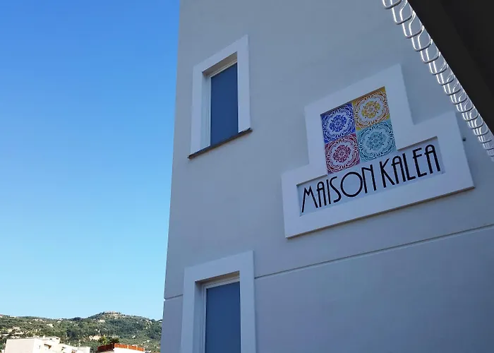 Maison Kalea Bed & Breakfast