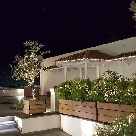 卡莱府第酒店 4* 索伦托