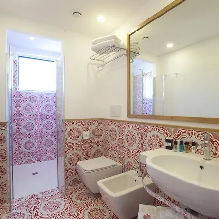 Alojamento de Acomodação e Pequeno-almoço Maison Kalea Sorrento